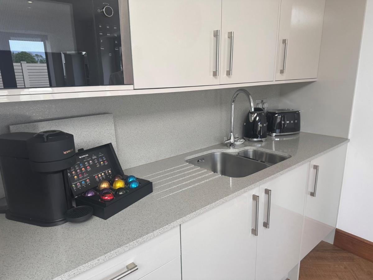 Dafarn Newydd Lodge Llangefni Esterno foto